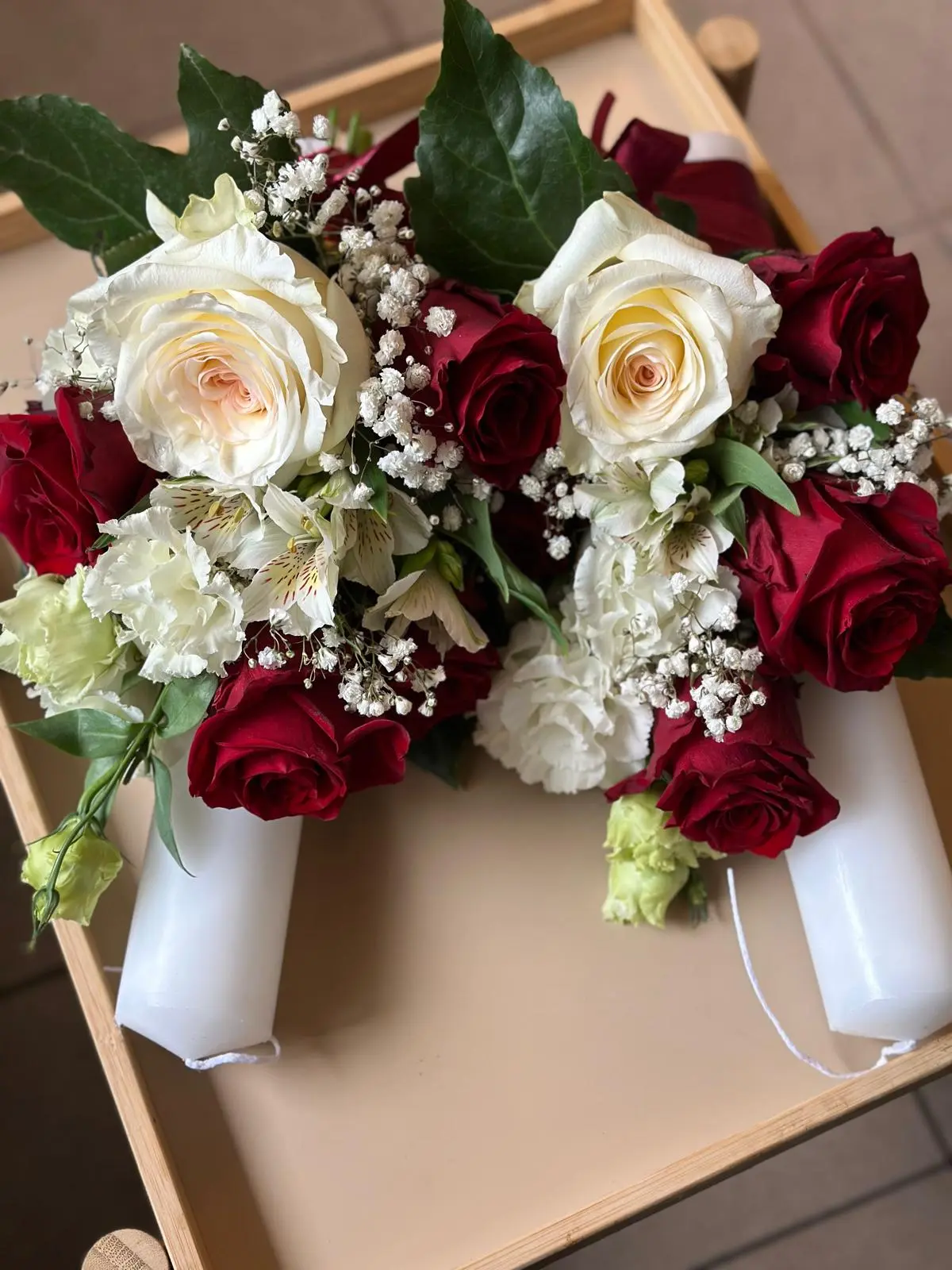 Pachet lumânări și buchete pentru nunți jos