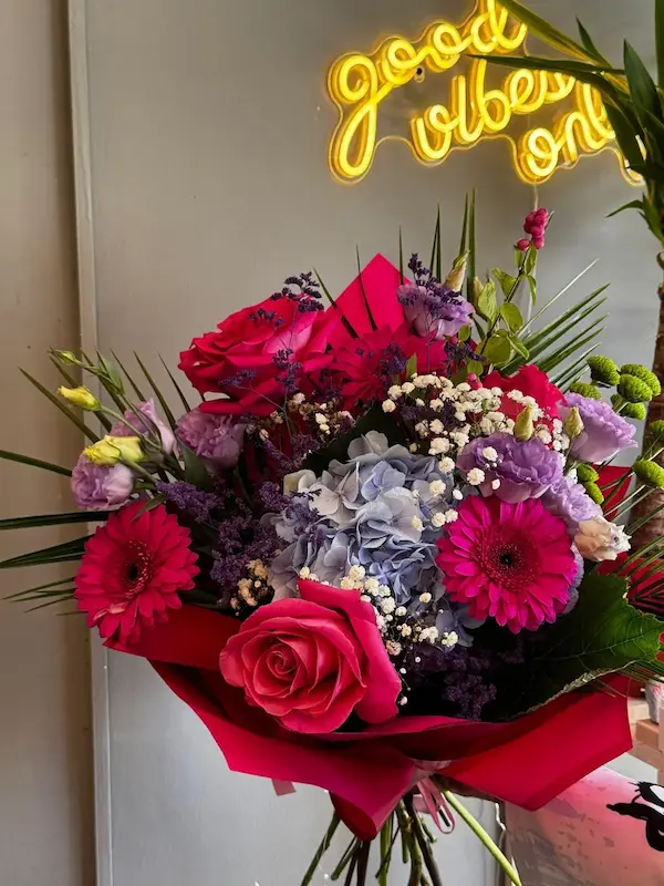 Aranjamente Florale 2 - Compoziție rafinată pentru evenimente speciale.