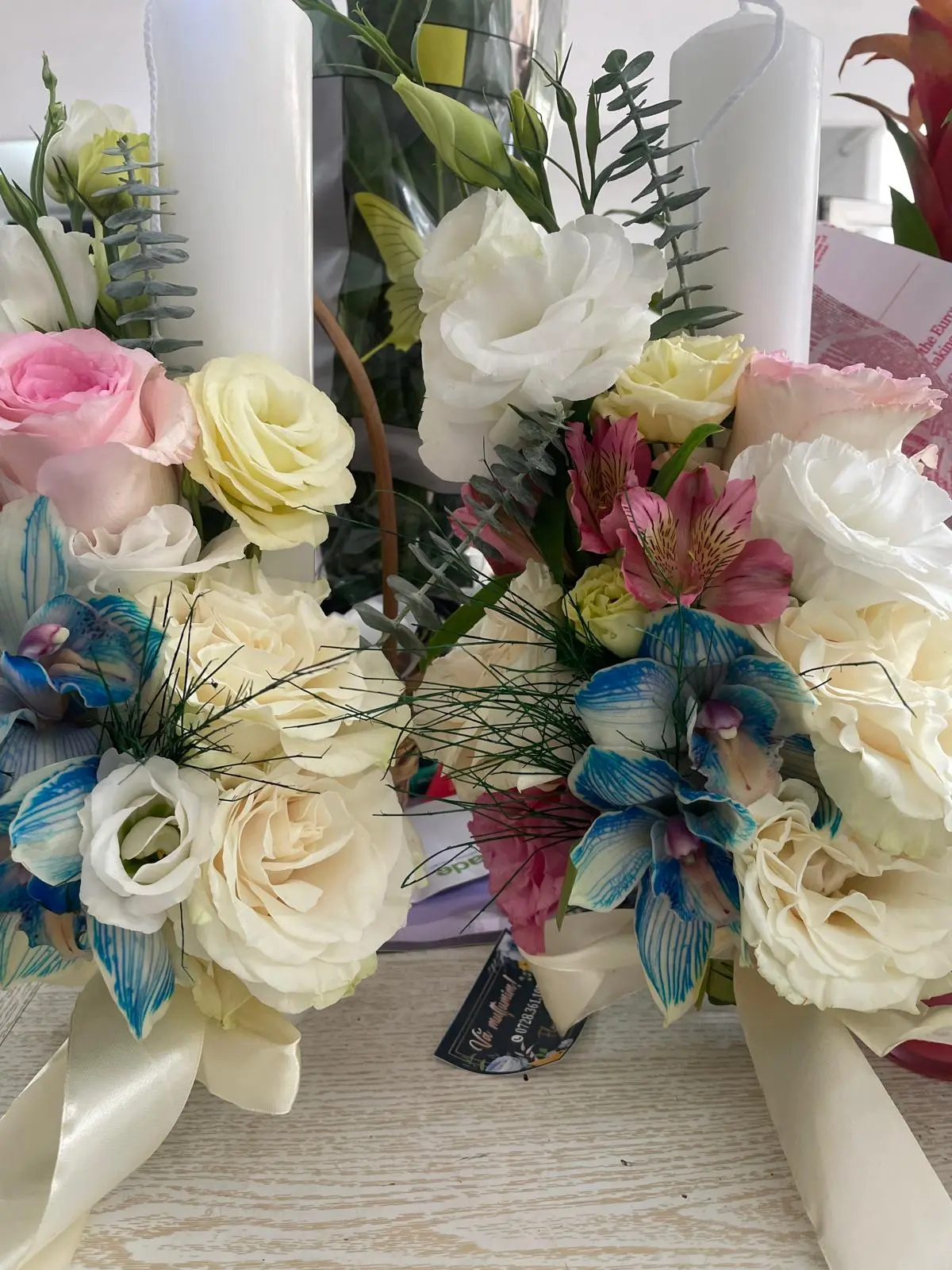 Lumânare de nuntă 4 - Buchet cu flori în tonuri pastel, pentru o notă de rafinament